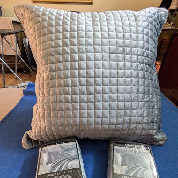 J.QUEEN New York "Glacier" European Sham - Picture 3 of 6